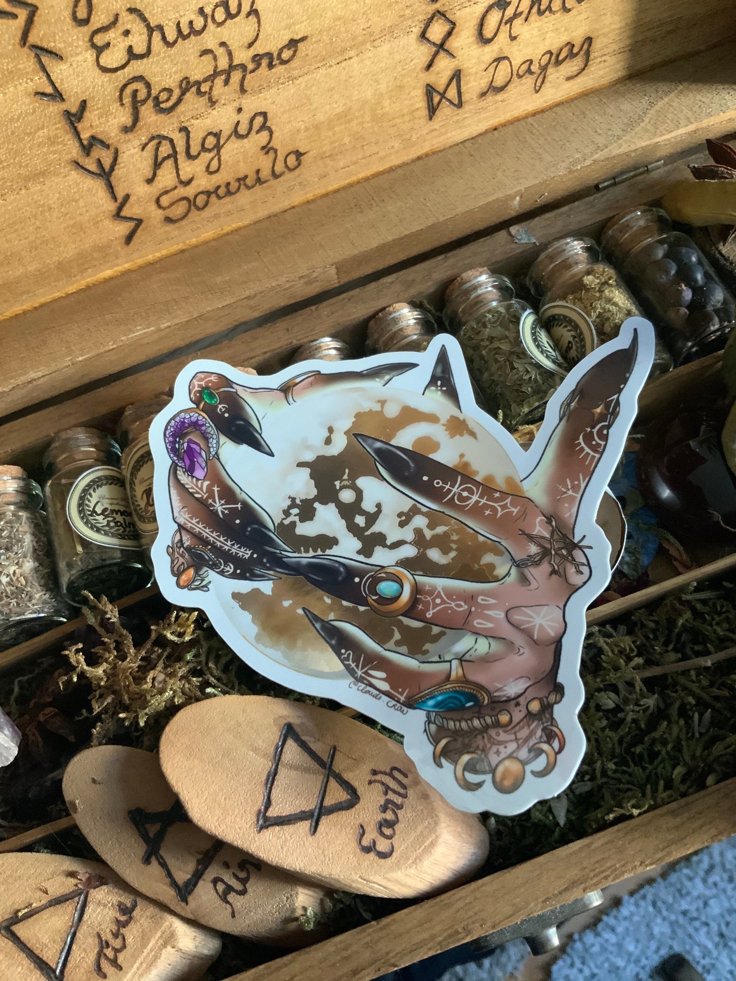 Moon holder witch metallic gold sticker