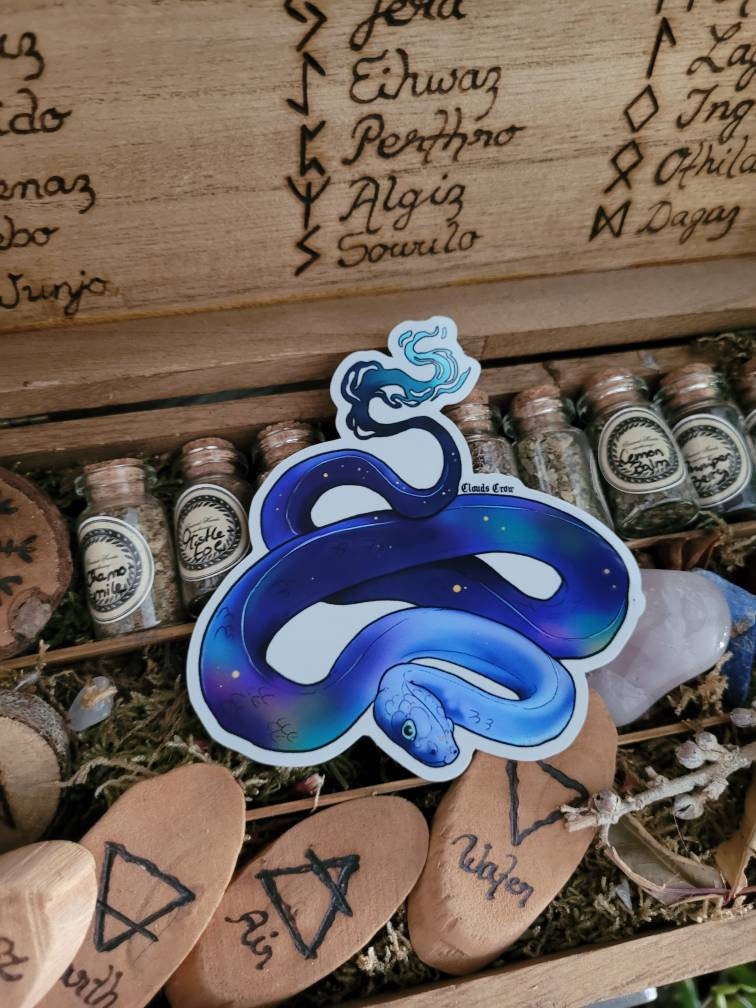 Nocturnal snake sticker holographic