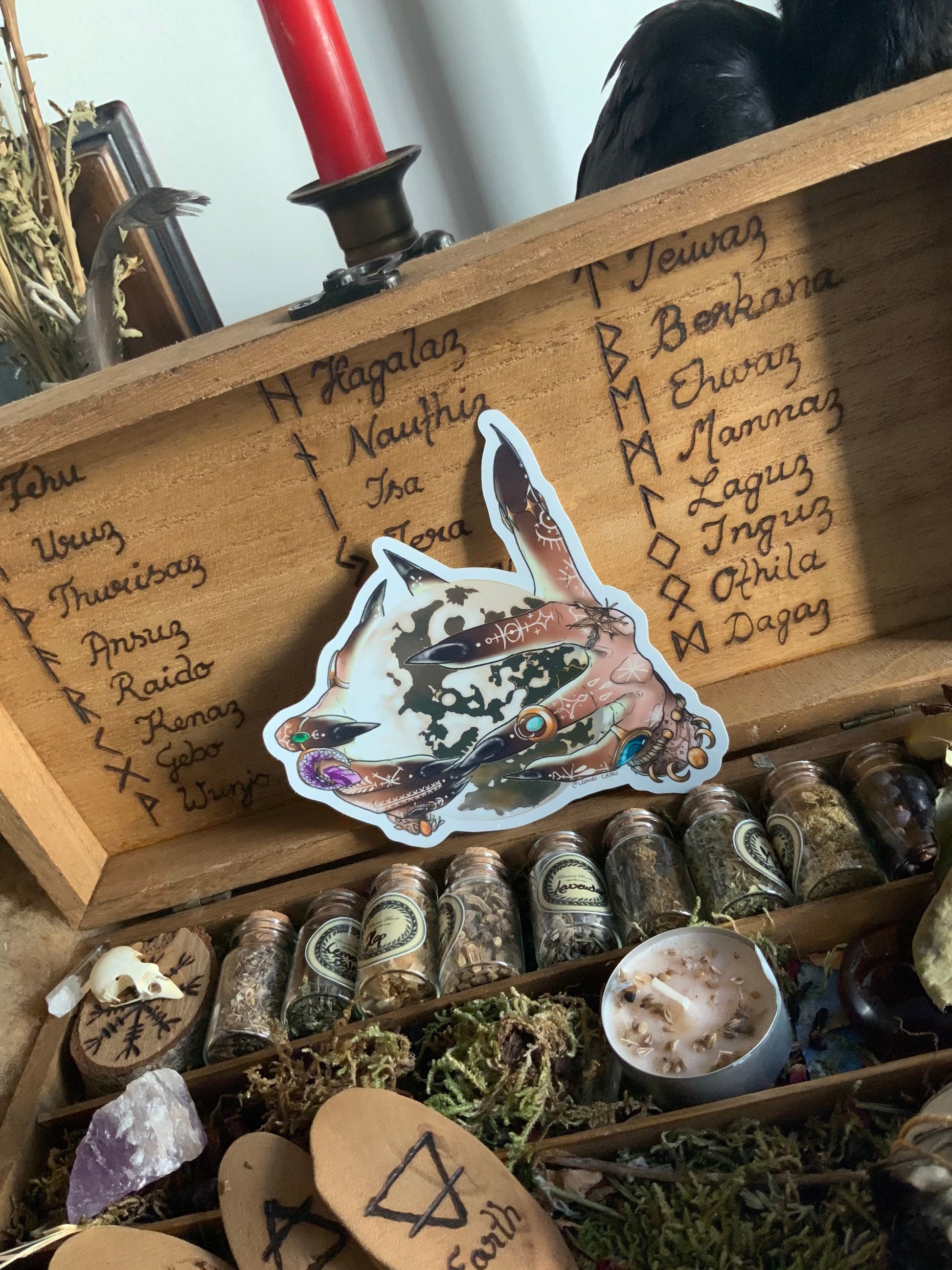 Moon holder witch metallic gold sticker